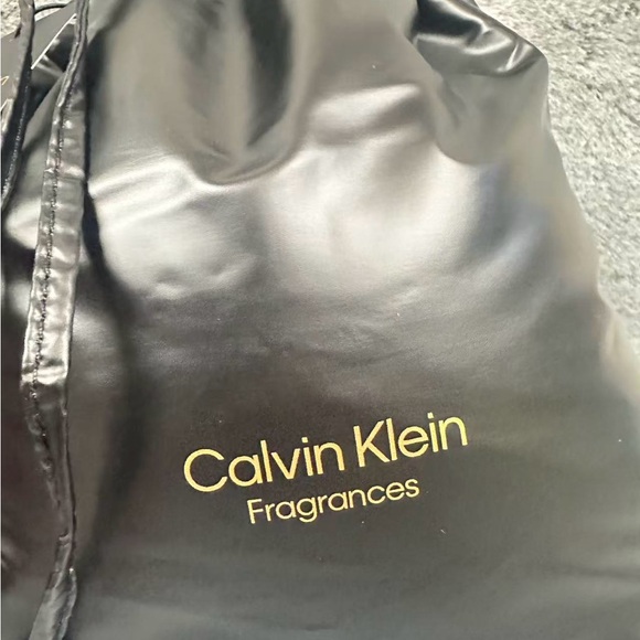 Calvin Klein bag - Picture 3 of 6